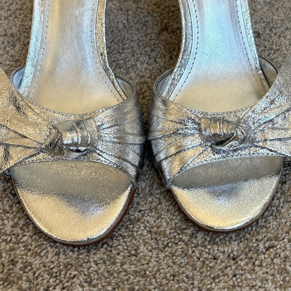 Marc Fisher - Women's Brodie Buckle Knotted Heel Sandals - Size 8.5 - Silver - Picture 3 of 11